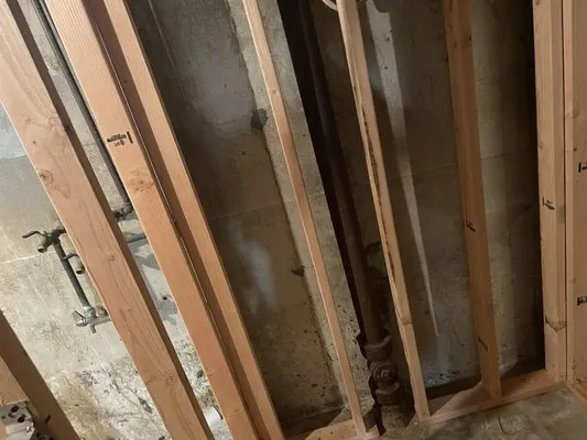 Murati Plumbing Logo