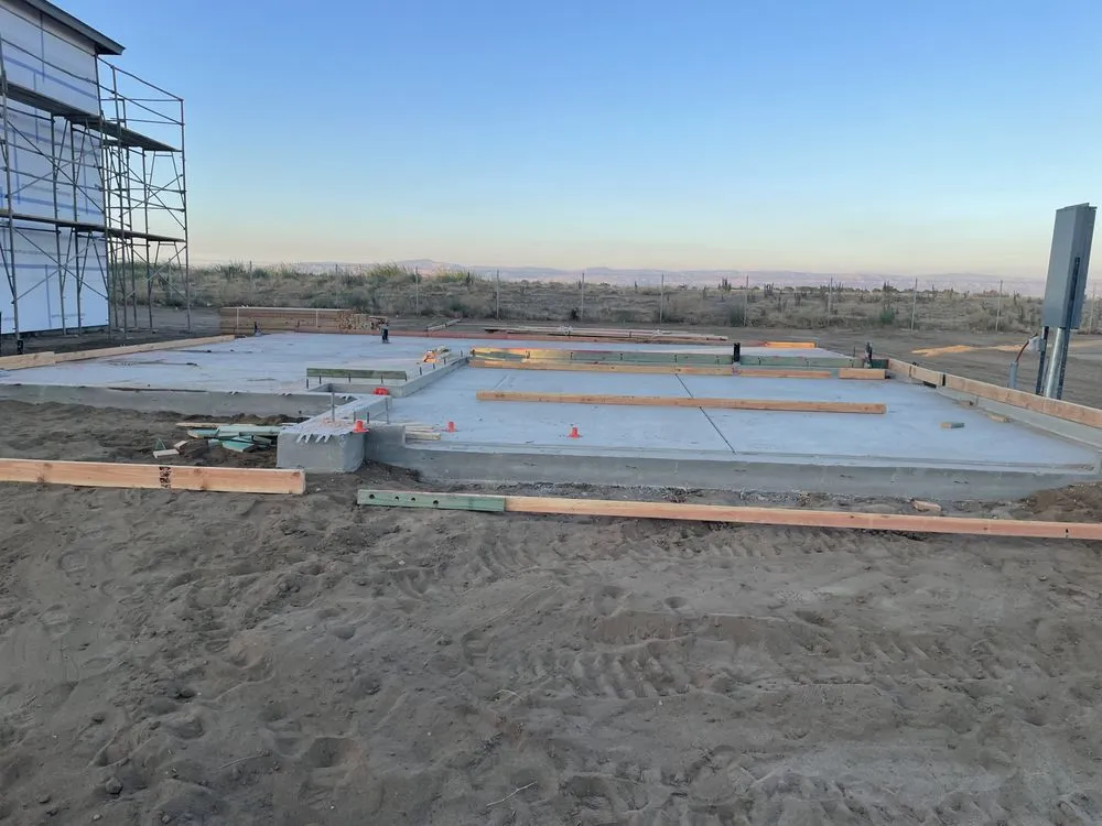 Slide of MVeer Construction