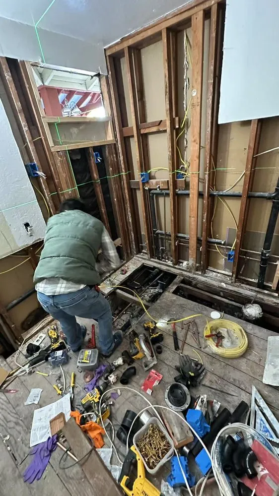 Slide of M&W Plumber