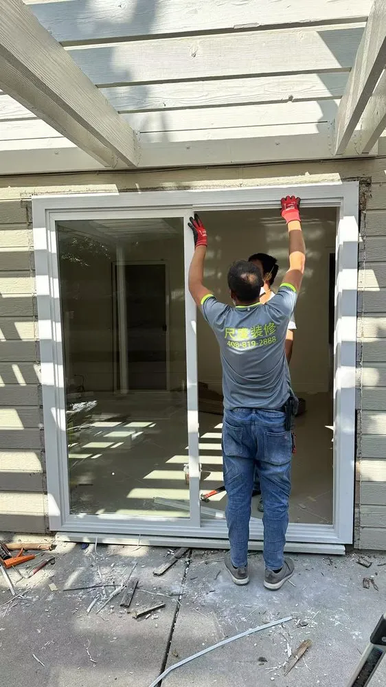 Slide of M&W Plumber