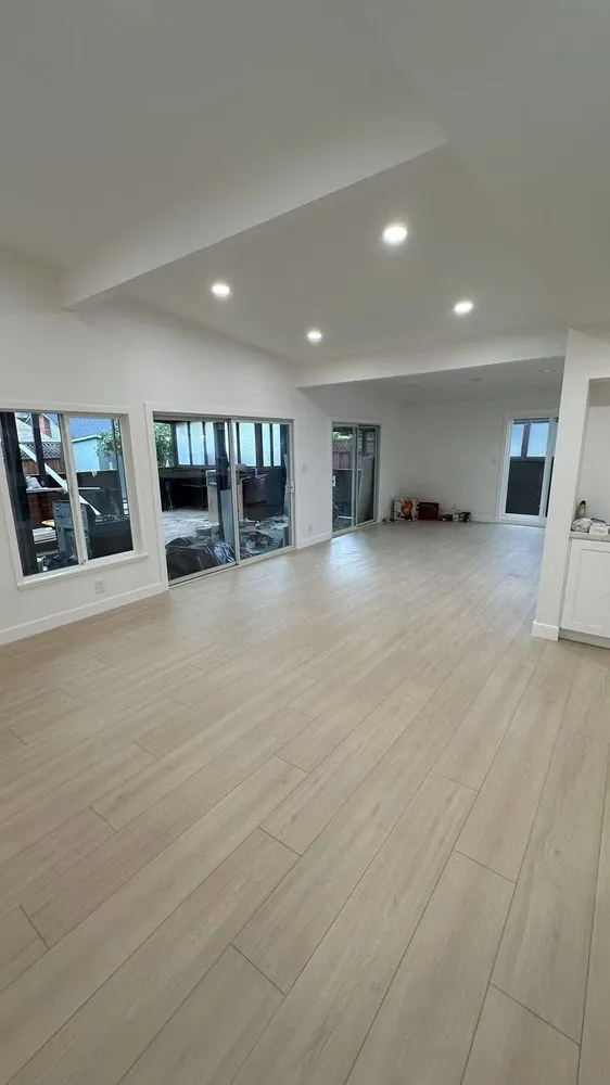 Slide of M&W Plumber