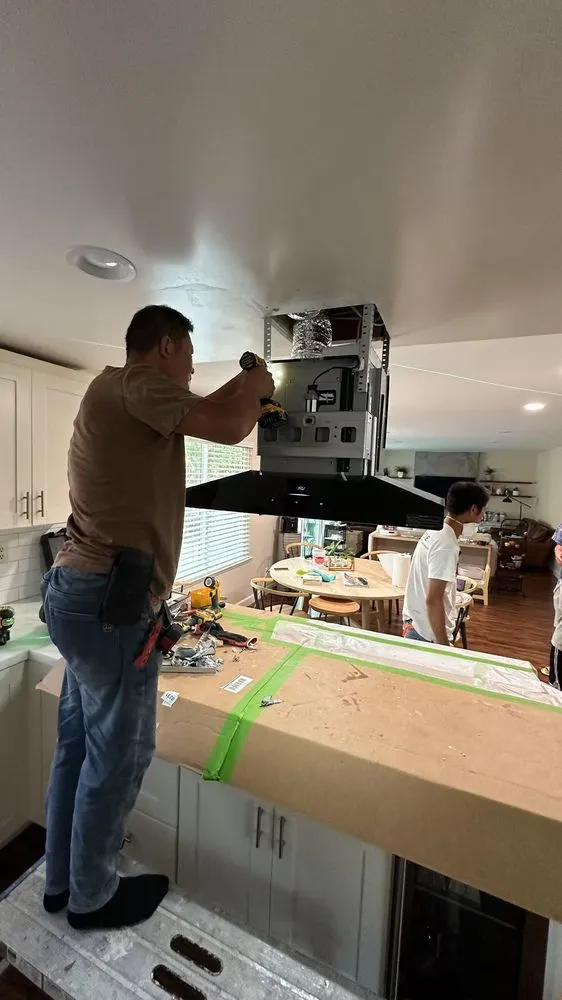 Slide of M&W Plumber