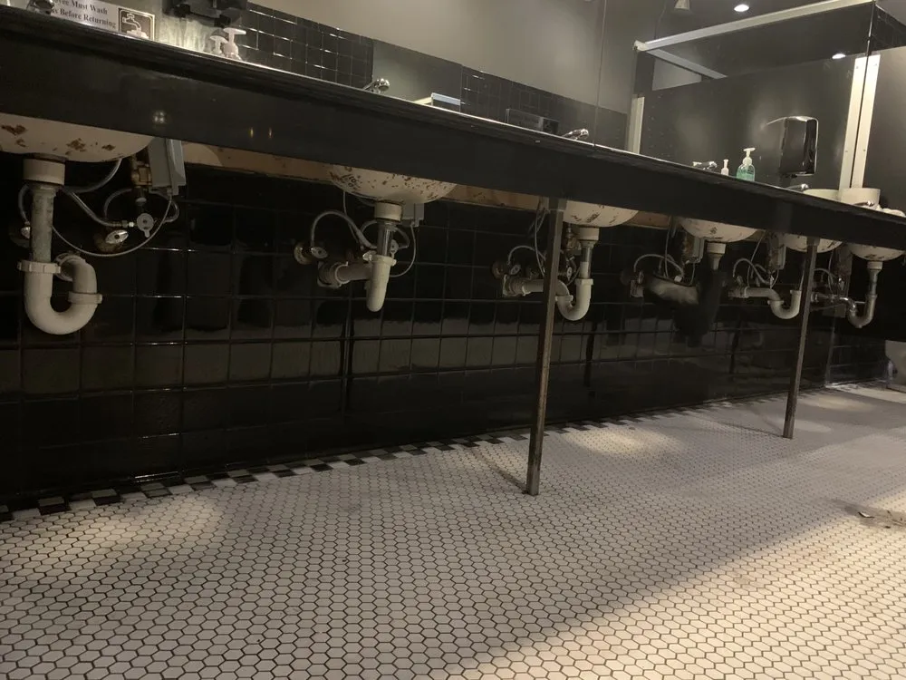 Slide of My Guy Plumbing