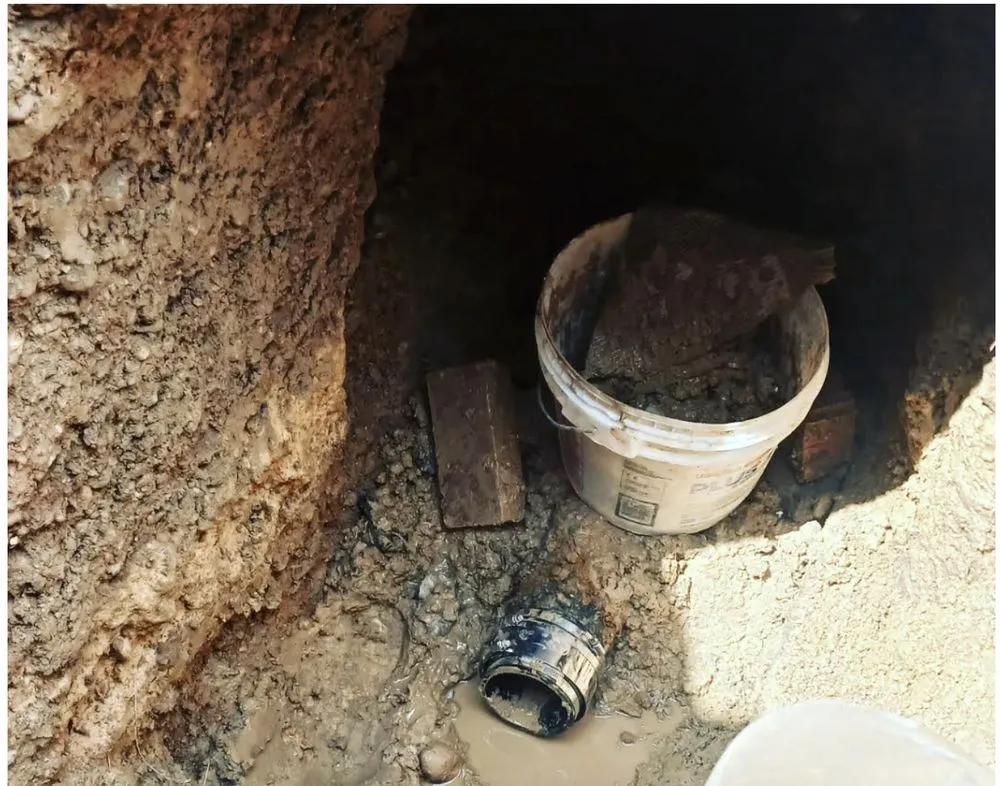 Slide of My Handy Plumber