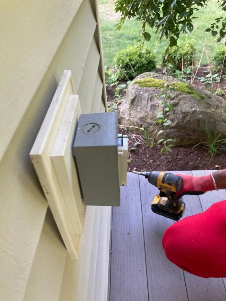 Slide of M&Y Services