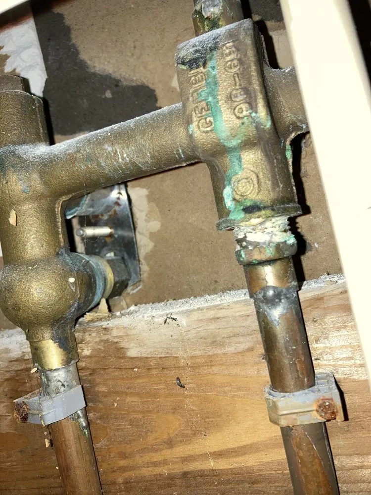 Emergency leak detection service in Jacksonville, FL - N&A Property Services