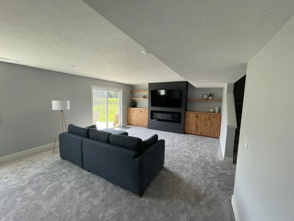 Slide of Nate Kaptein Builder