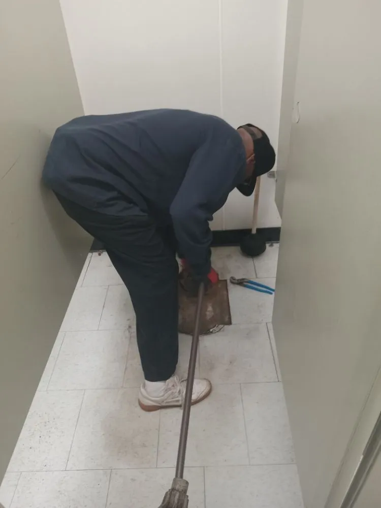 Slide of Nate The Snake