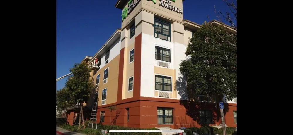 Slide of Nateras construction