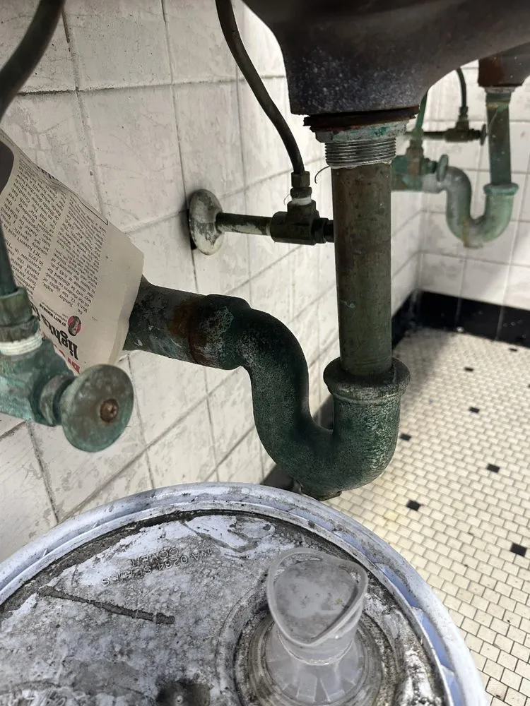 Slide of Ndoye Management