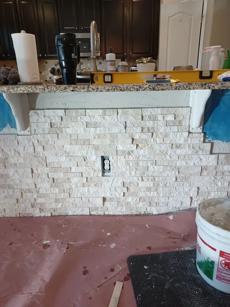 Emergency pipe repair in Lakeland, FL by New Horizon Home Services