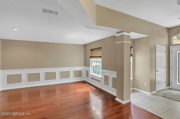 New Life Repair Logo