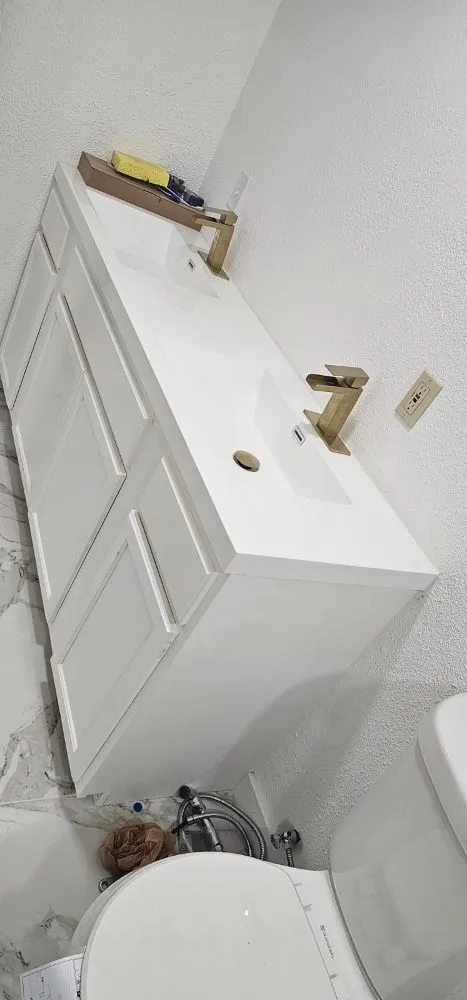 Slide of New Look USA