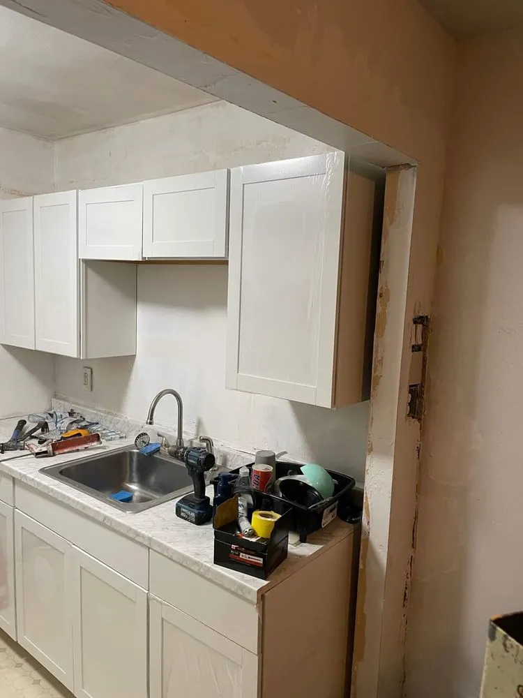 Slide of Newt Handyman