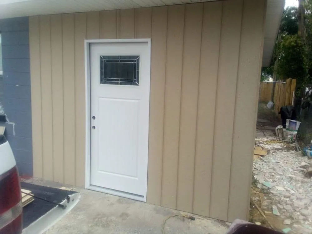 Slide of Newt Handyman