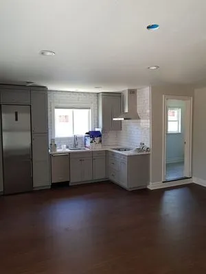 NIC Building & Remodeling Logo