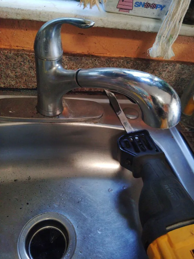 Slide of Night & Weekend Plumber and Handyman Service