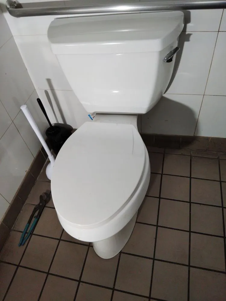 Emergency pipe repair service in Oakland, CA - Night & Weekend Plumber and Handyman Service