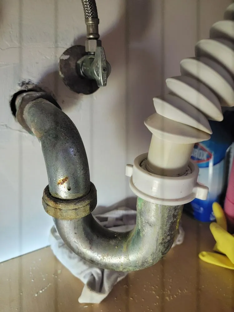 Slide of Night & Weekend Plumber and Handyman Service