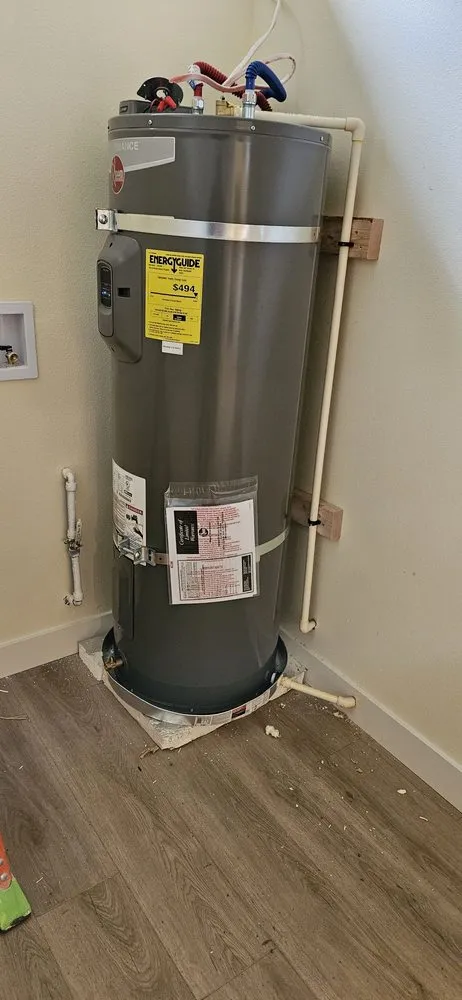 Slide of Nilo Handyman