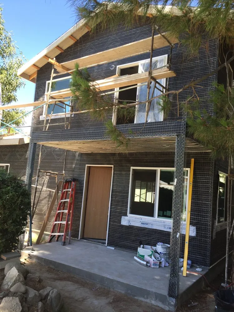 Slide of Noe’s Cruz Construction