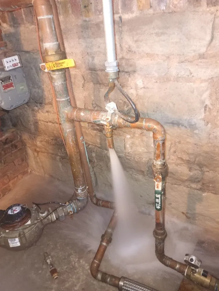 Emergency pipe repair in Chicago, IL by Noon Time Sewers