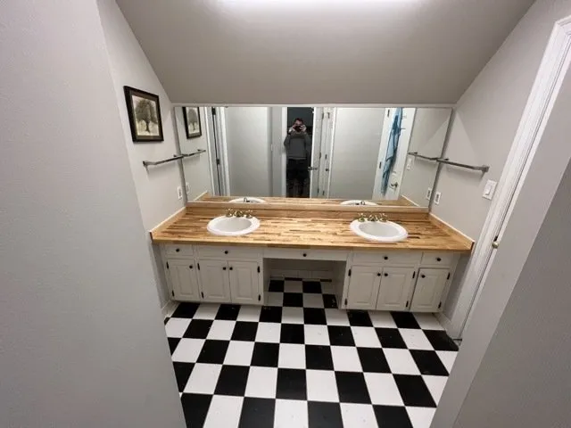 Slide of North Hills Handymen