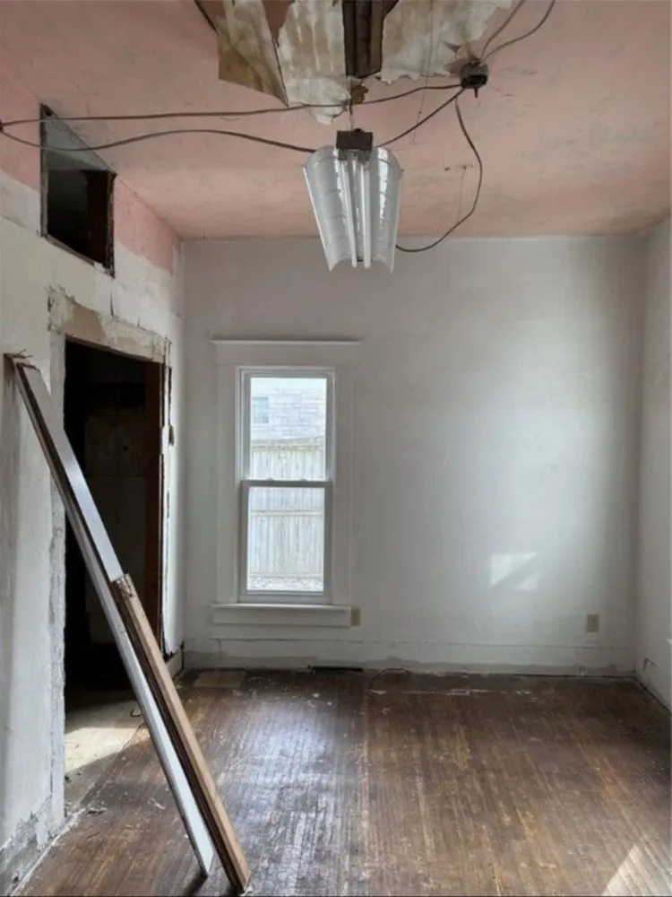 Slide of Nostalgic Handyman Service