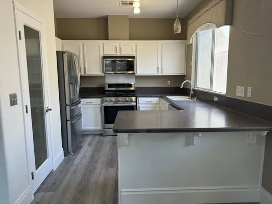 Nv Construcion Remodeling Logo