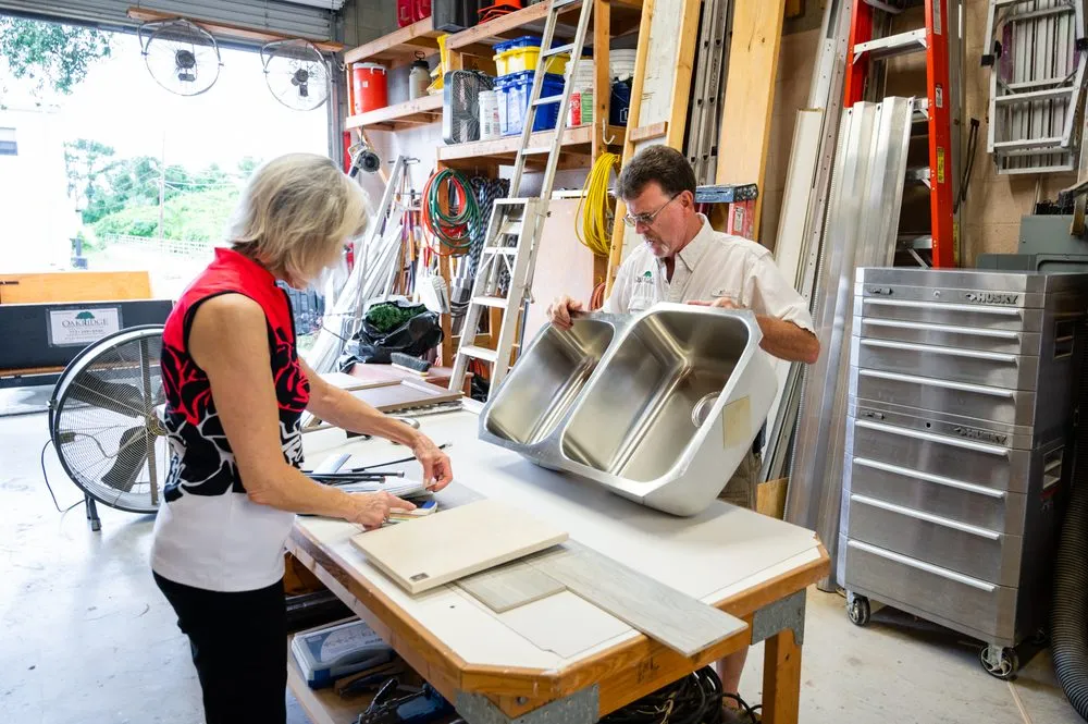 Slide of Oakridge Construction Professionals