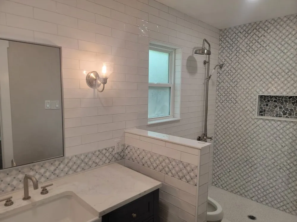 Slide of Oaks Construction and Remodeling