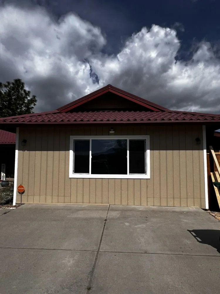 Slide of Ocean Breeze Cleaning and Handyman Service