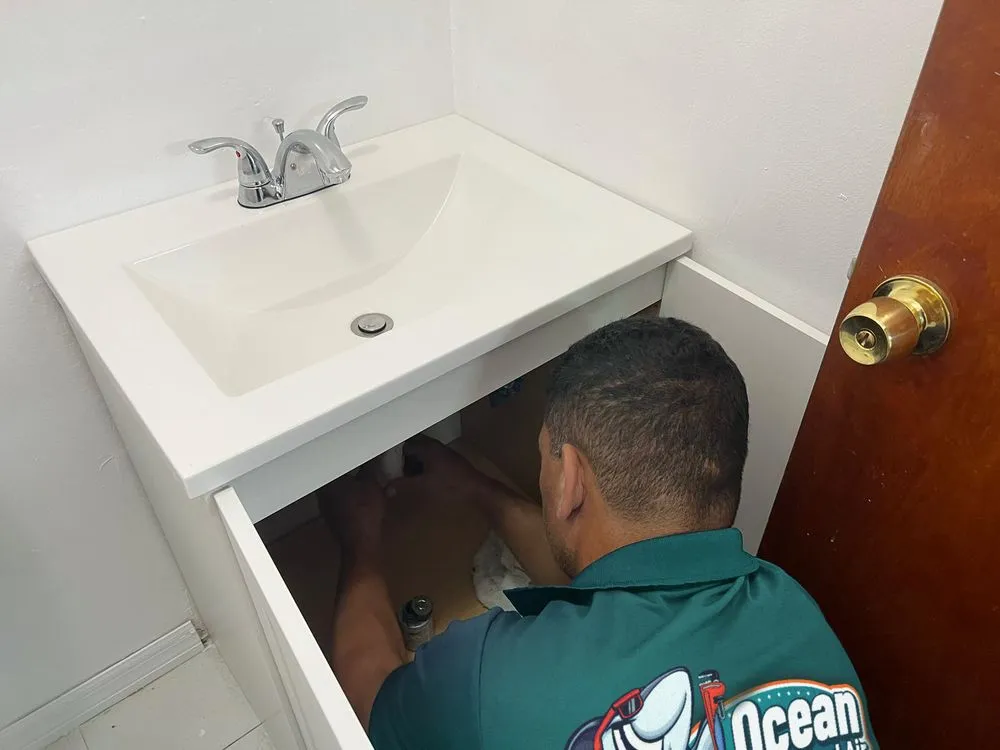 Slide of Ocean Plumbing and Air