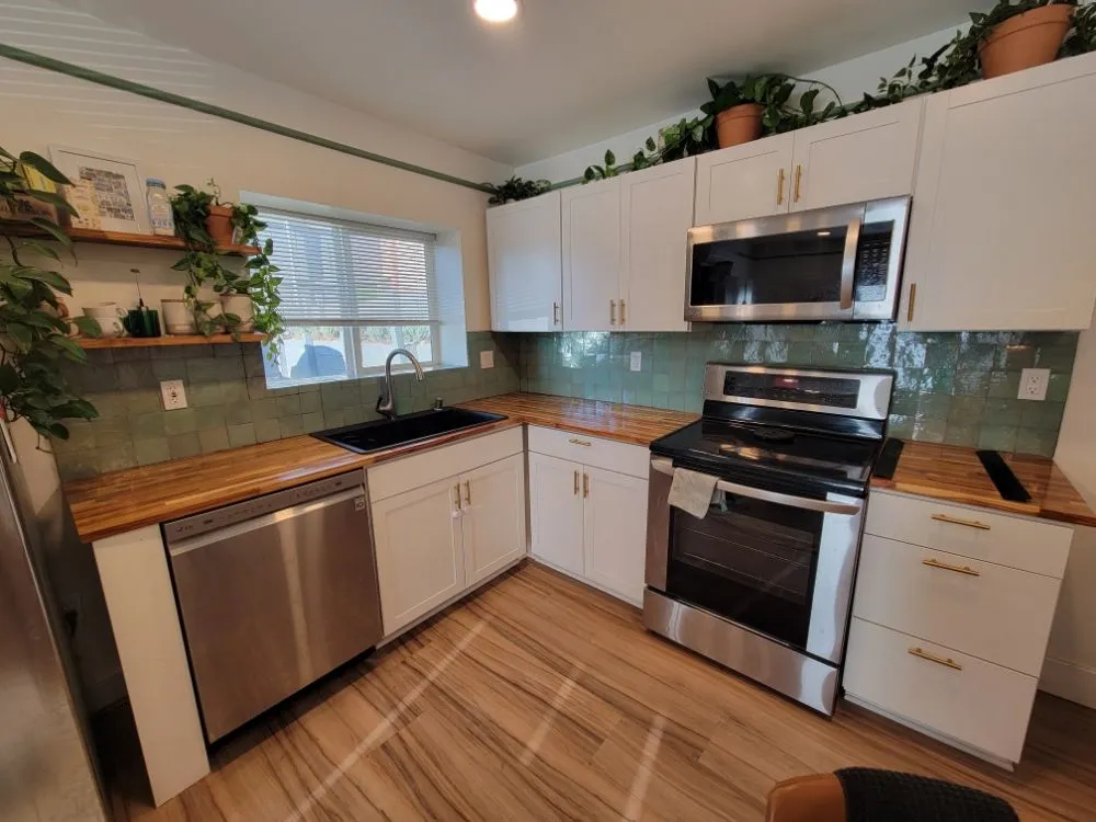 Slide of Olmos Handyman Services