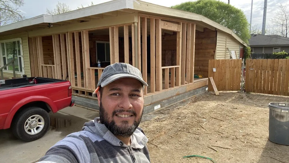 Slide of Omar Handyman