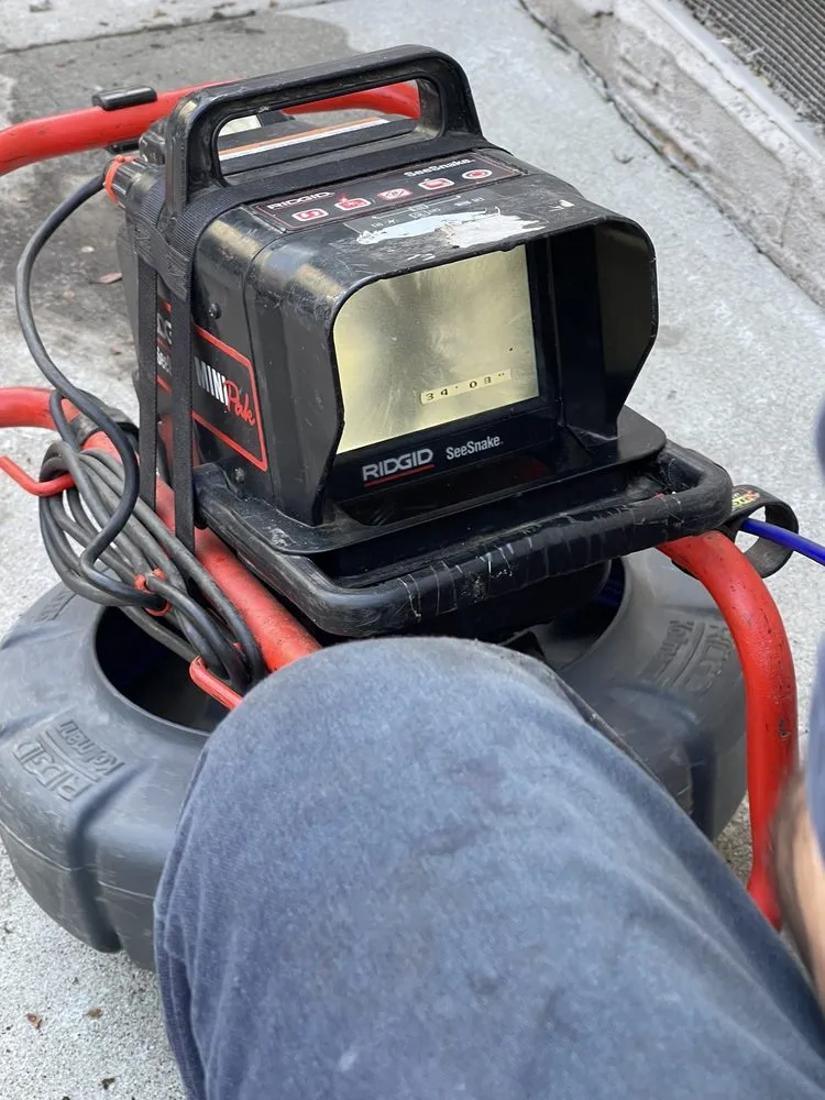 Slide of Omar's Plumbing & Rooter Gas leak repair