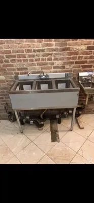 On point contracting 1 Logo