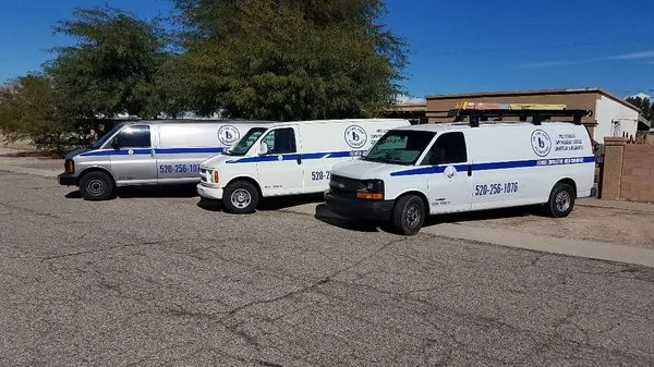 On The Side Plumbing Logo