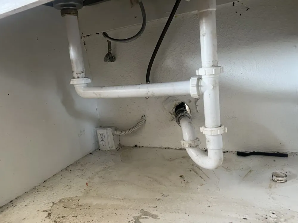 Slide of One Link Plumbing