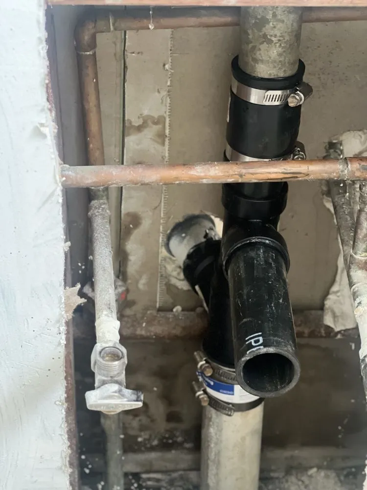 Slide of One Link Plumbing