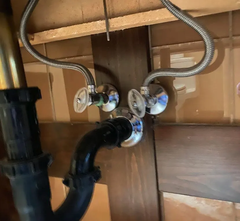 Slide of One Ten Industries