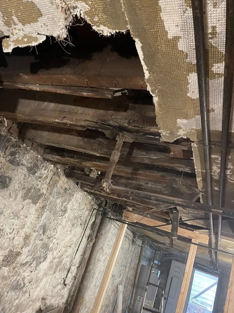 Slide of One Way Building Management