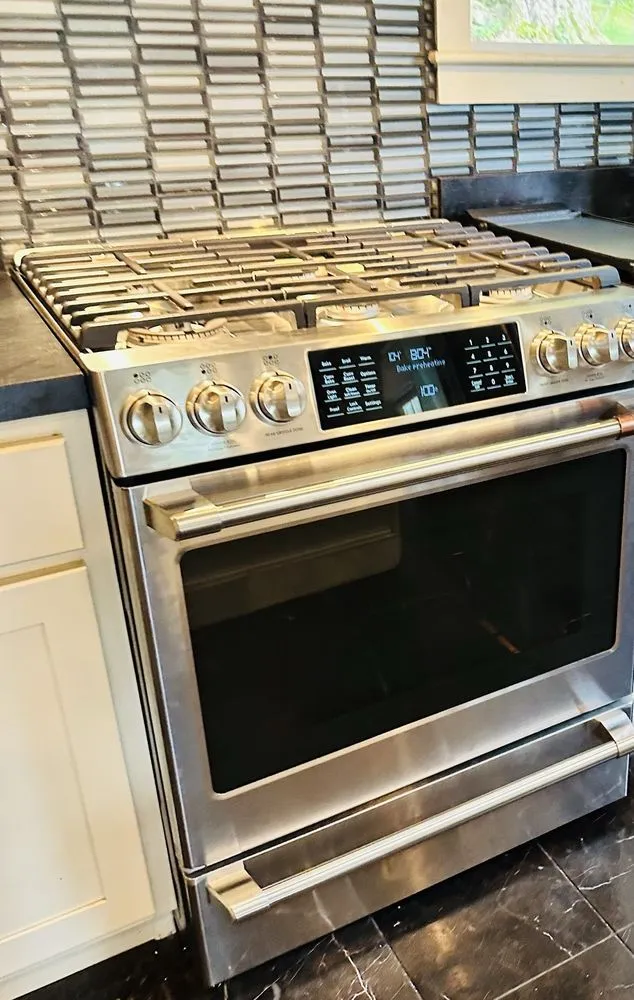 Slide of O'Neil family Installations