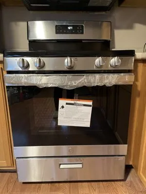 O'Neil family Installations Logo