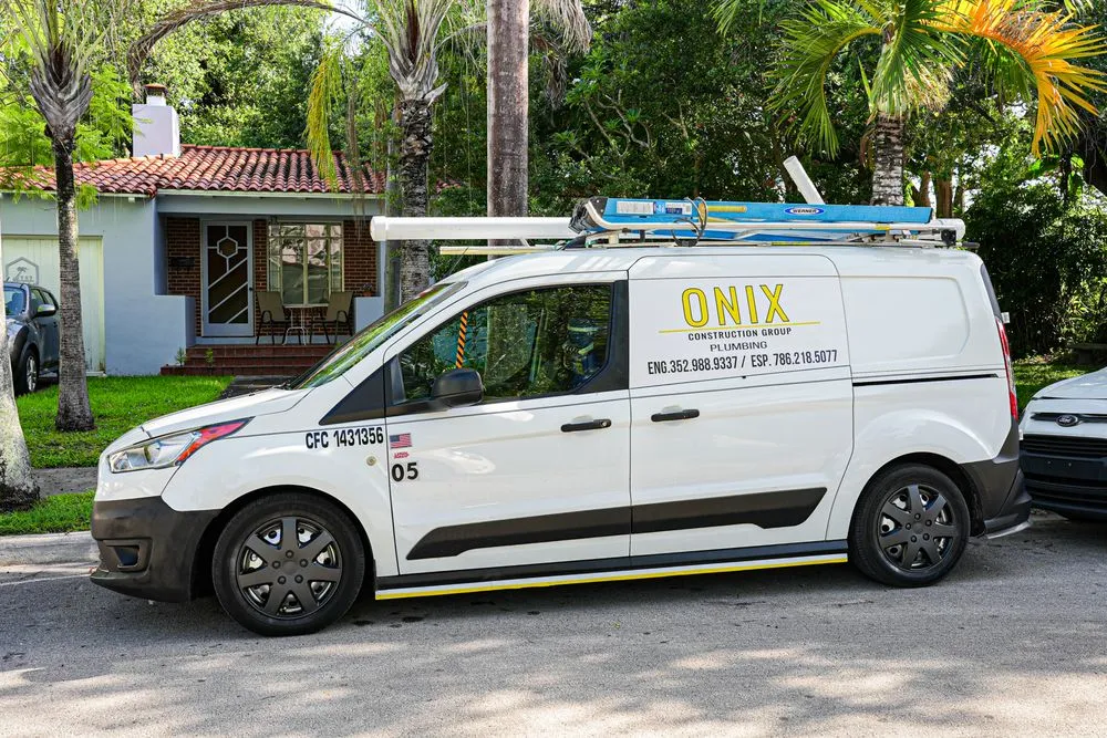 Slide of Onix Construction Group