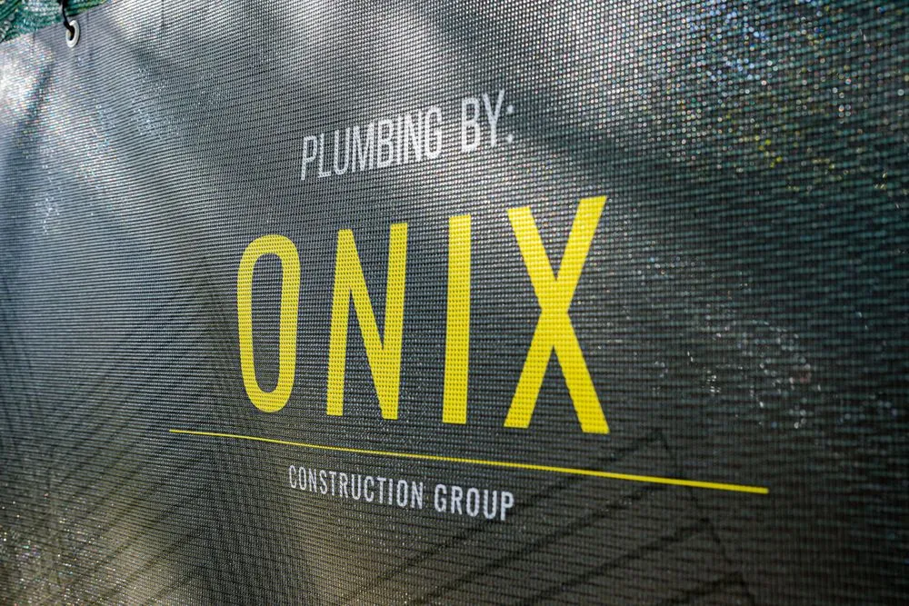 Slide of Onix Construction Group