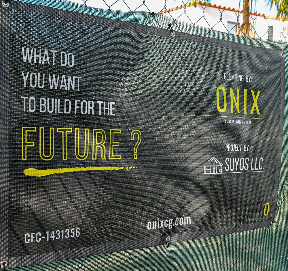 Slide of Onix Construction Group