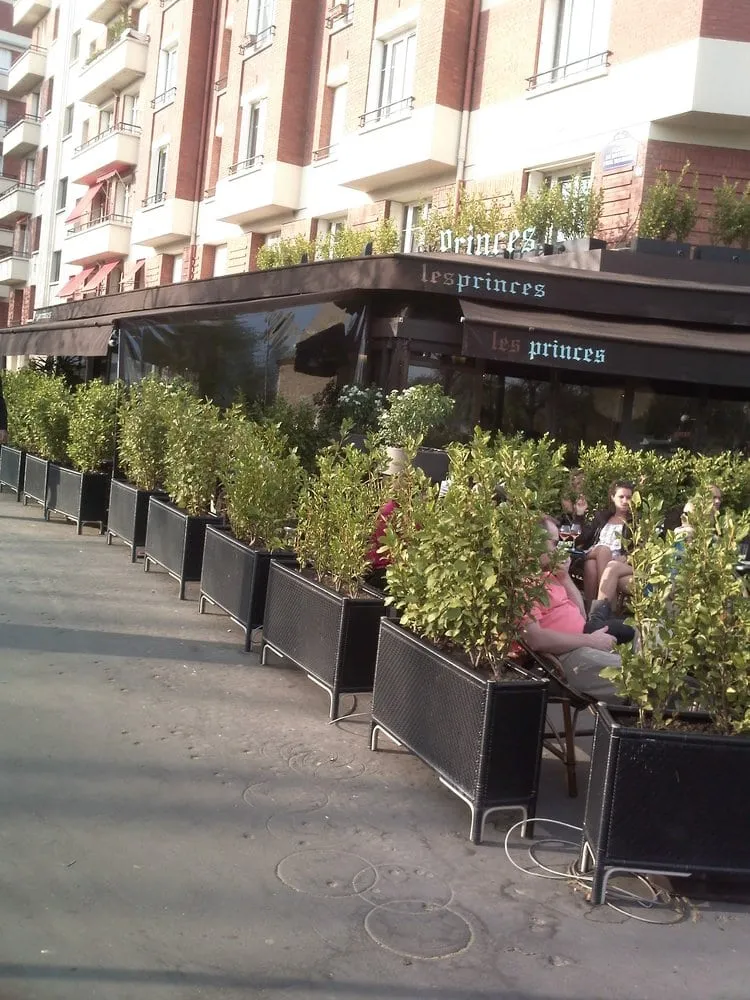 Slide of Orlando's Lawn Care Services