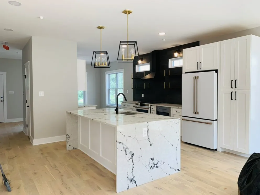 Slide of Ortiz Renovations