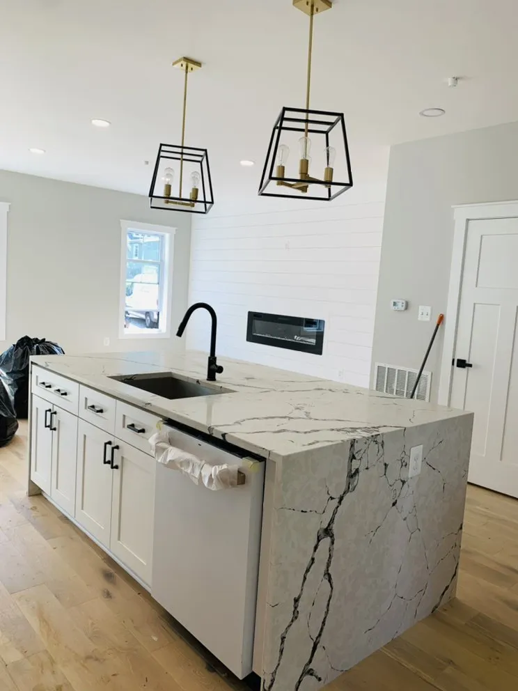 Slide of Ortiz Renovations